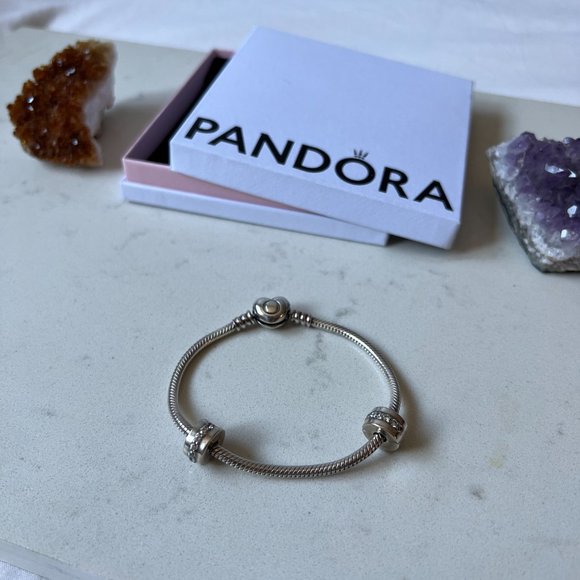 Pandora Clear Sparkling Clips x2 - Picture 1 of 11